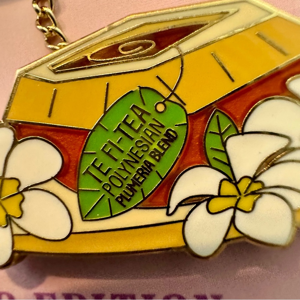 NWT. Disney Parks Pin Moana Princess Tea Party Teapot & Teacup LE Pin - Picture 5 of 14